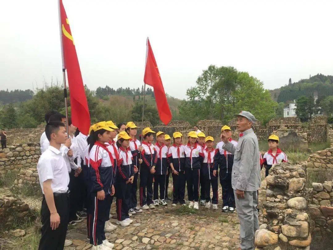 咔嚓!咔嚓!呼和浩特市乌素图杏花谷景区开园啦~